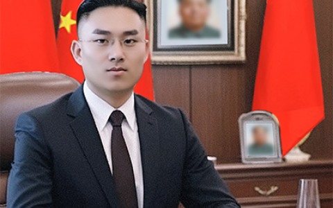 元利(京港华筑集团董事长)
