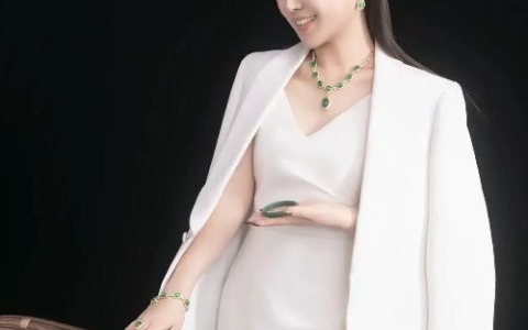 叶彤(和田玉藏收玉文化领军人物)