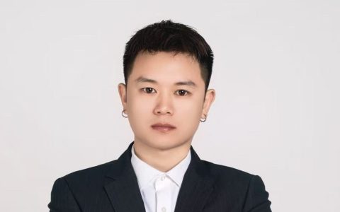 阿伟(翡翠主播)